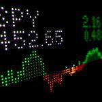 Tariff Threats Hit US Futures as Volatility Creeps Back
